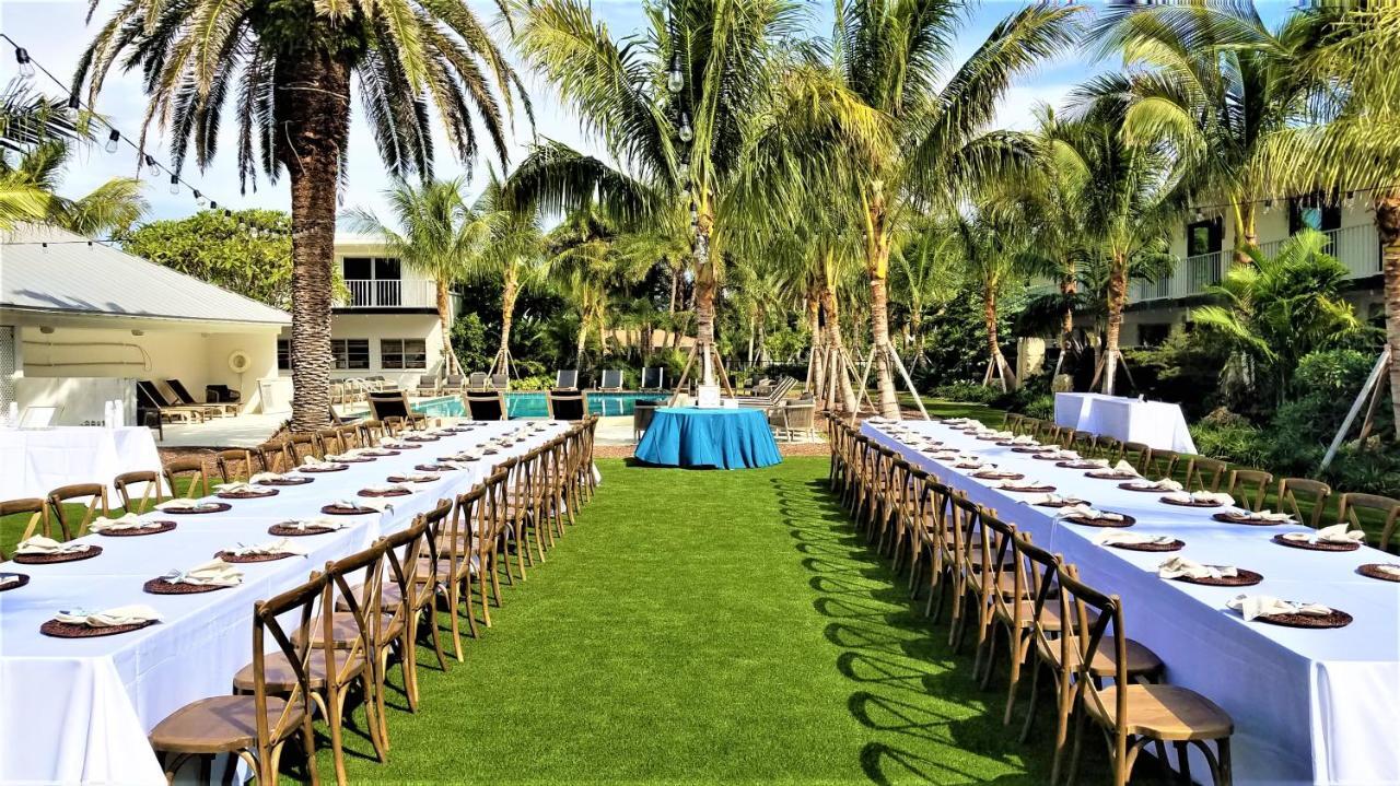 Bali Beachfront And 3* Holmes Beach